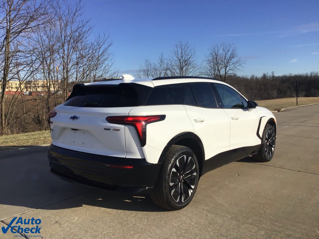 Used 2024 Chevrolet Blazer EV RS image 3