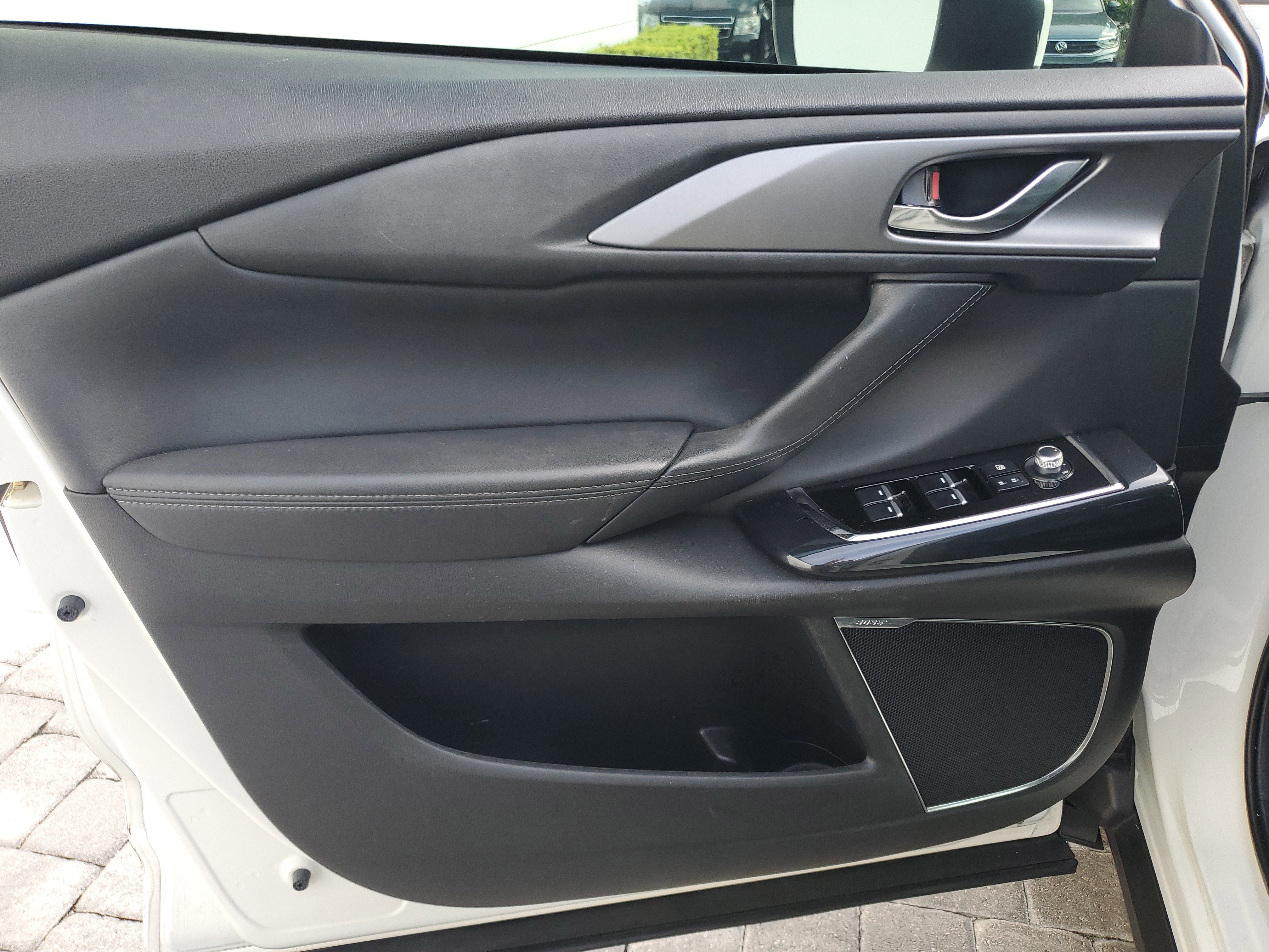Used 2019 MAZDA CX-9 Touring w/ Touring Premium Package FWD image 9
