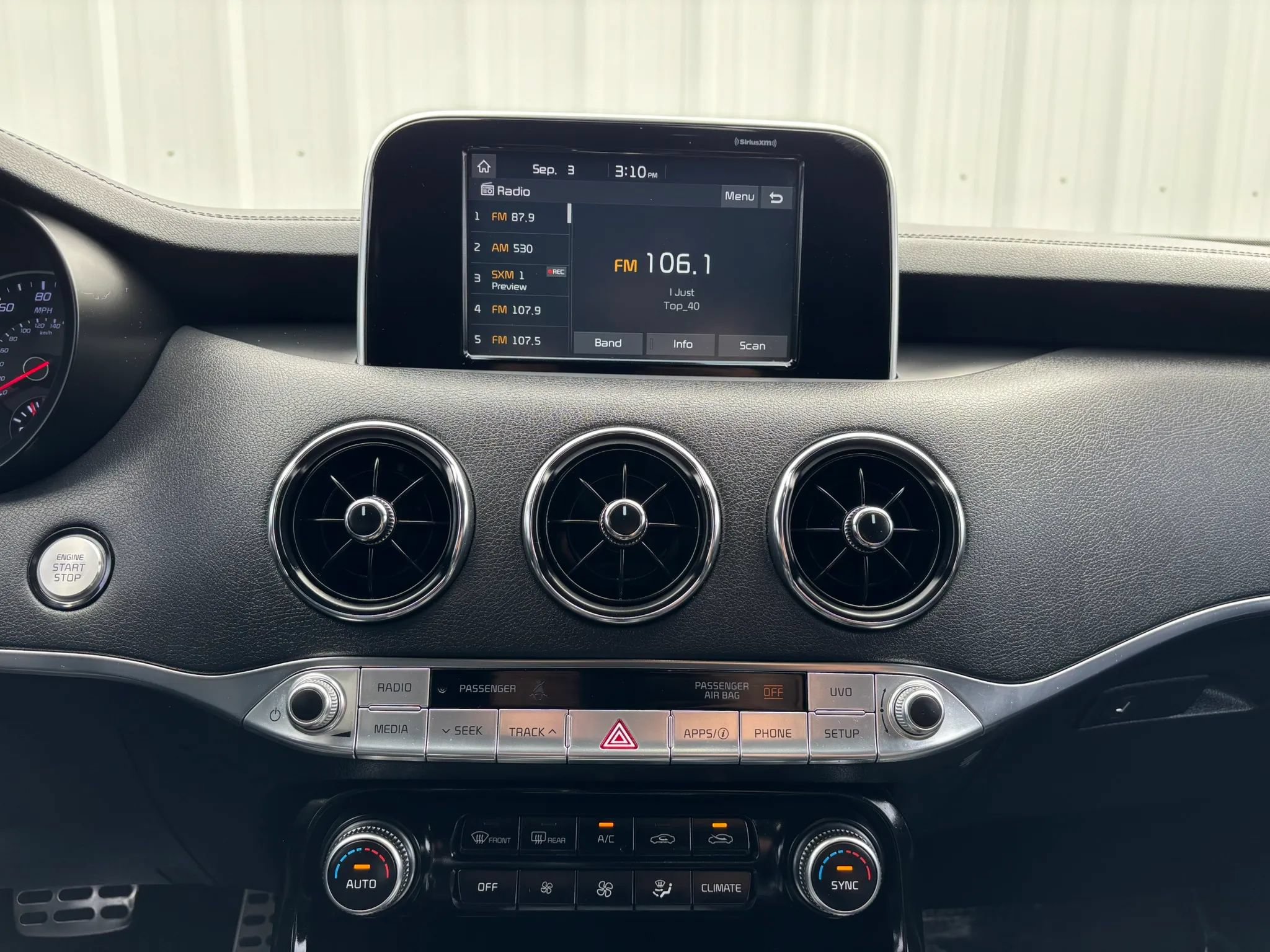 Used 2021 Kia Stinger GT-Line RWD image 28