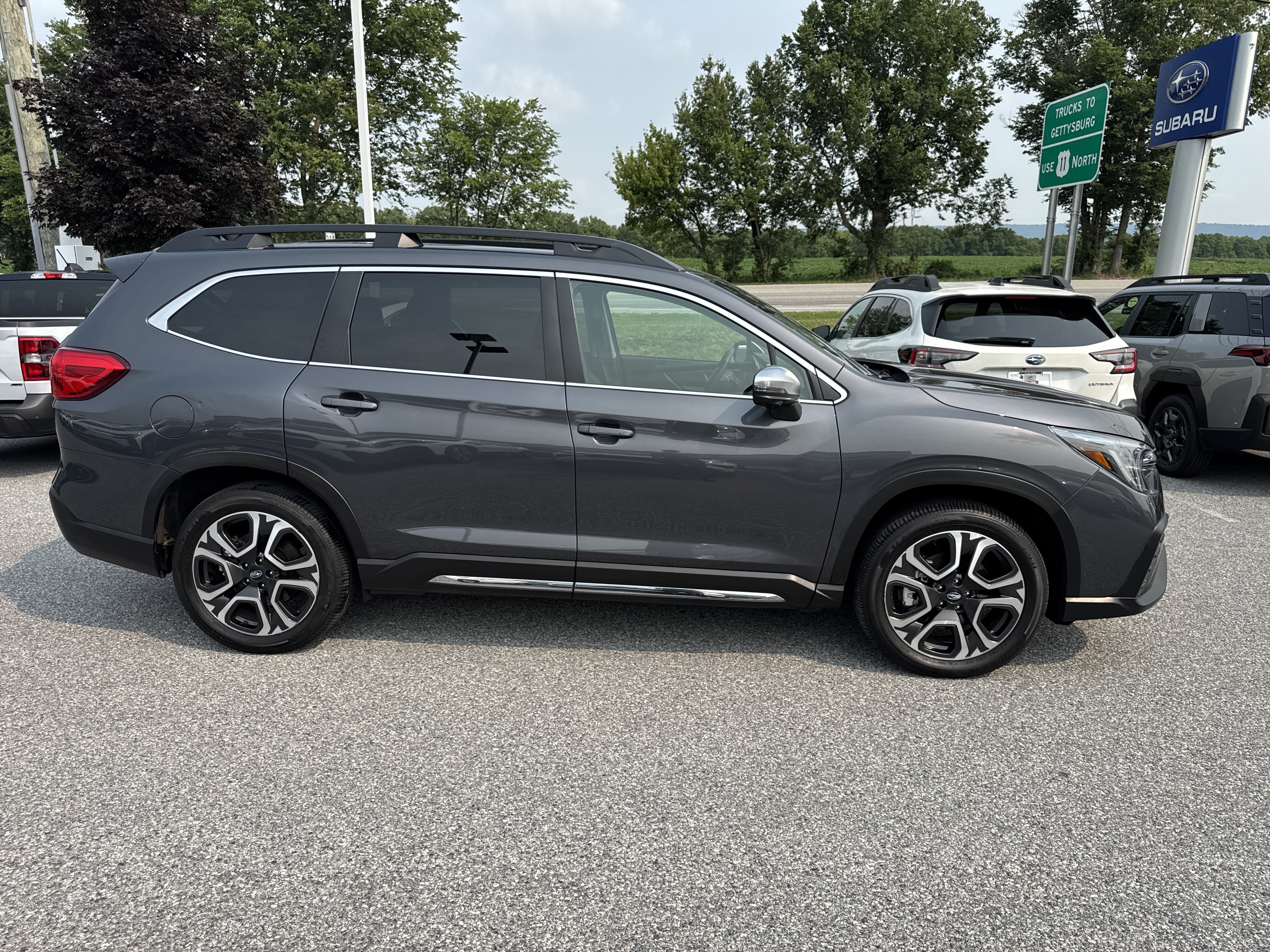 Used 2023 Subaru Ascent Limited w/ Technology Package AWD/4WD image 35