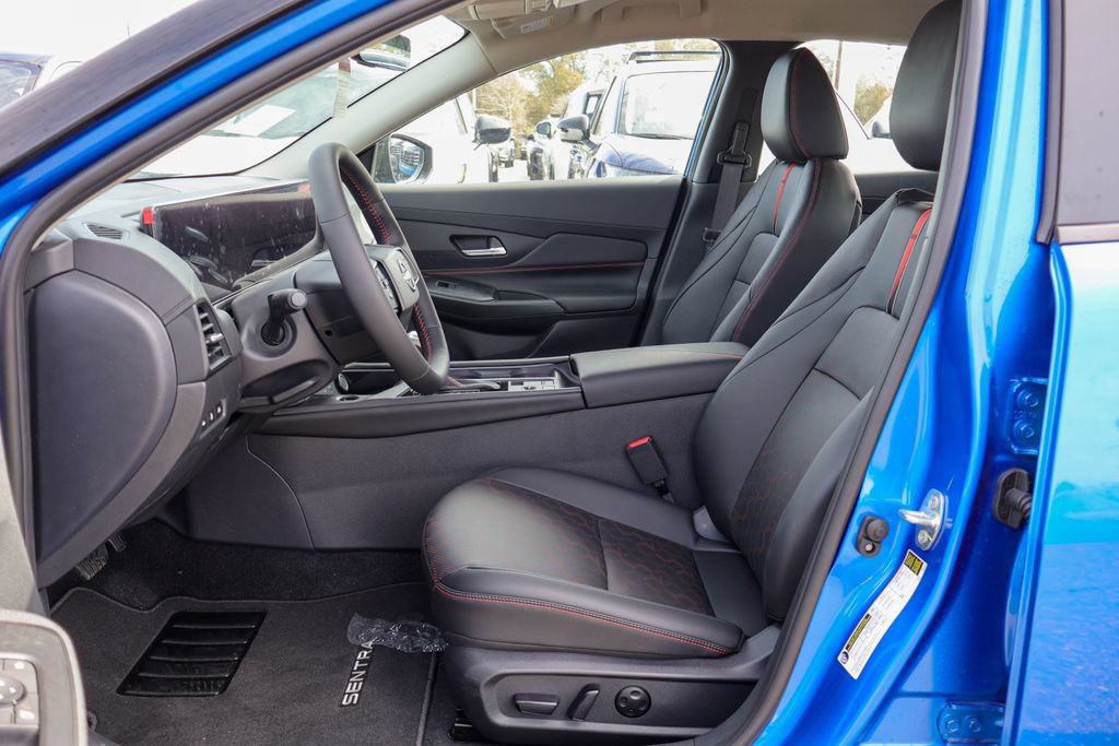 New 2026 Nissan Sentra SR w/ SR Premium Package FWD image 7