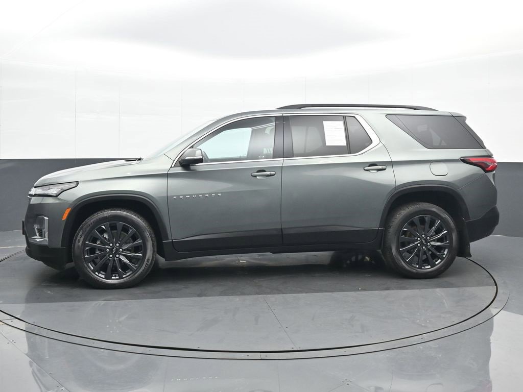 Used 2022 Chevrolet Traverse LT image 3