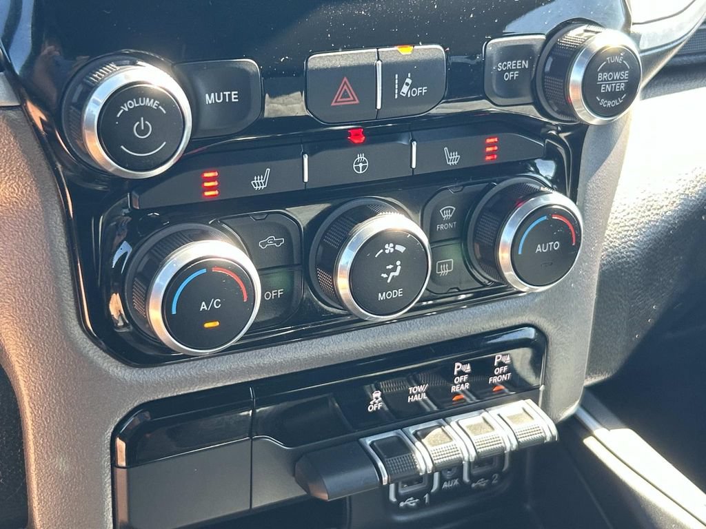 Used 2022 RAM 1500 Lone Star AWD/4WD image 35