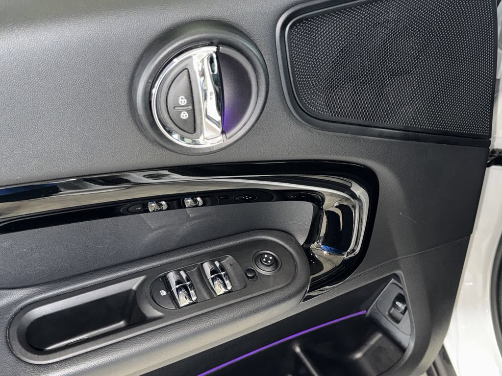 Used 2024 MINI Cooper Countryman S w/ Storage Package FWD image 18