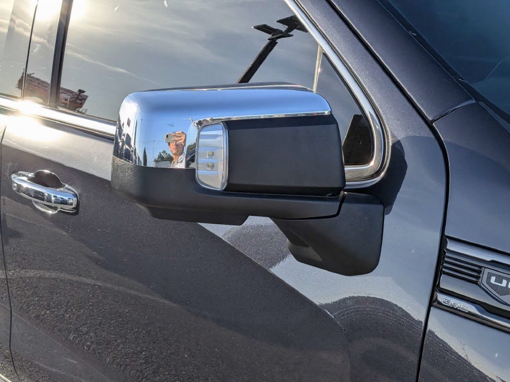 Used 2023 GMC Sierra 1500 Denali Ultimate AWD/4WD image 10