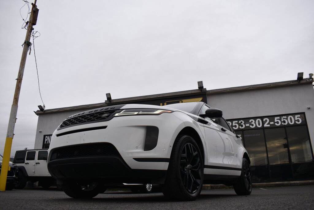 Used 2020 Land Rover Range Rover Evoque SE image 8