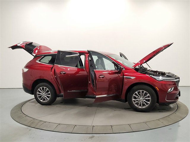 Used 2024 Buick Enclave Premium image 16