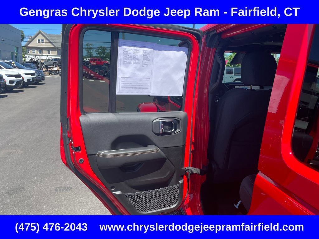 Certified 2025 Jeep Wrangler Unlimited Sahara AWD/4WD image 29