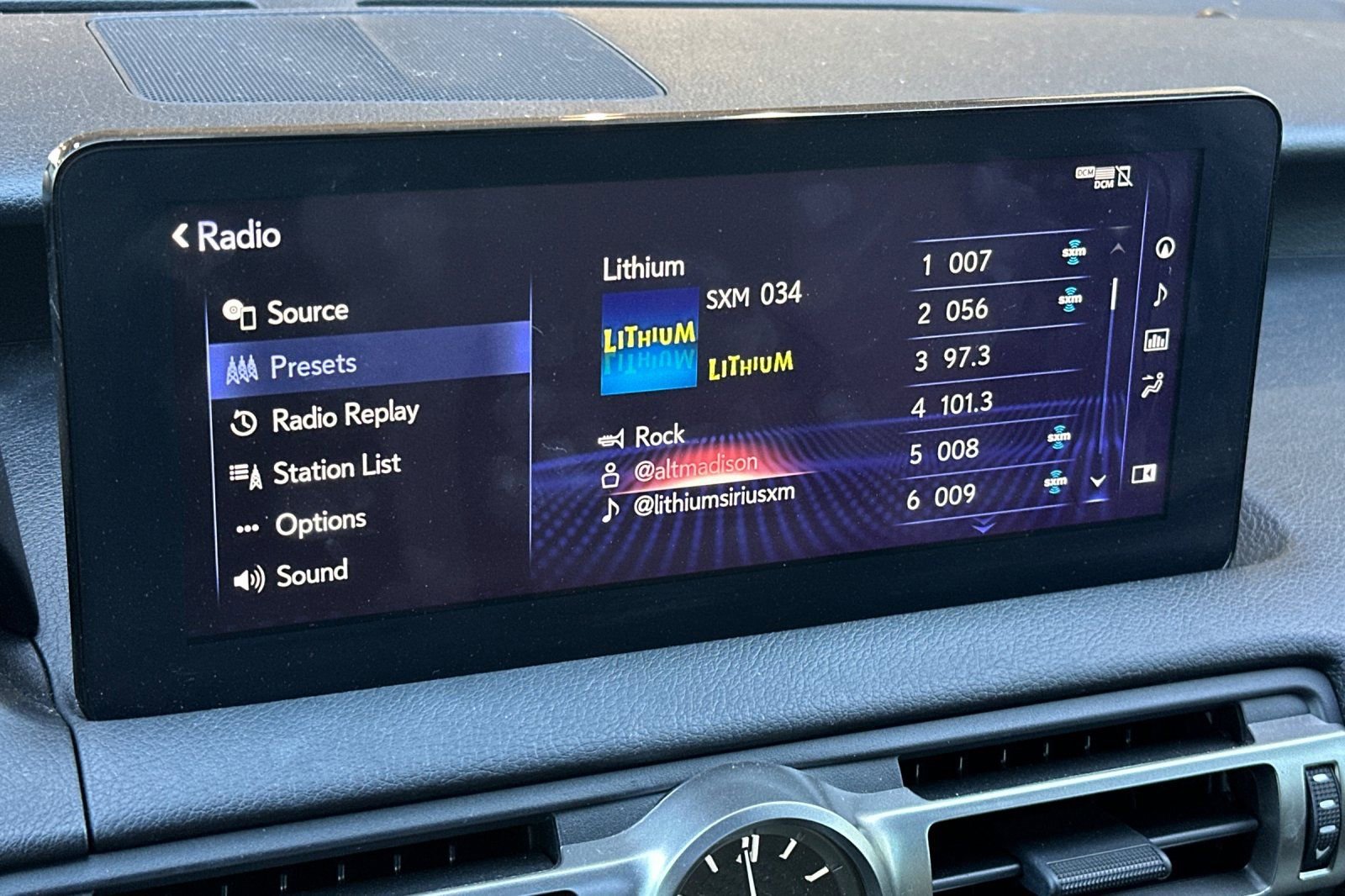 Used 2022 Lexus IS 350 F Sport w/ Navigation Package image 14