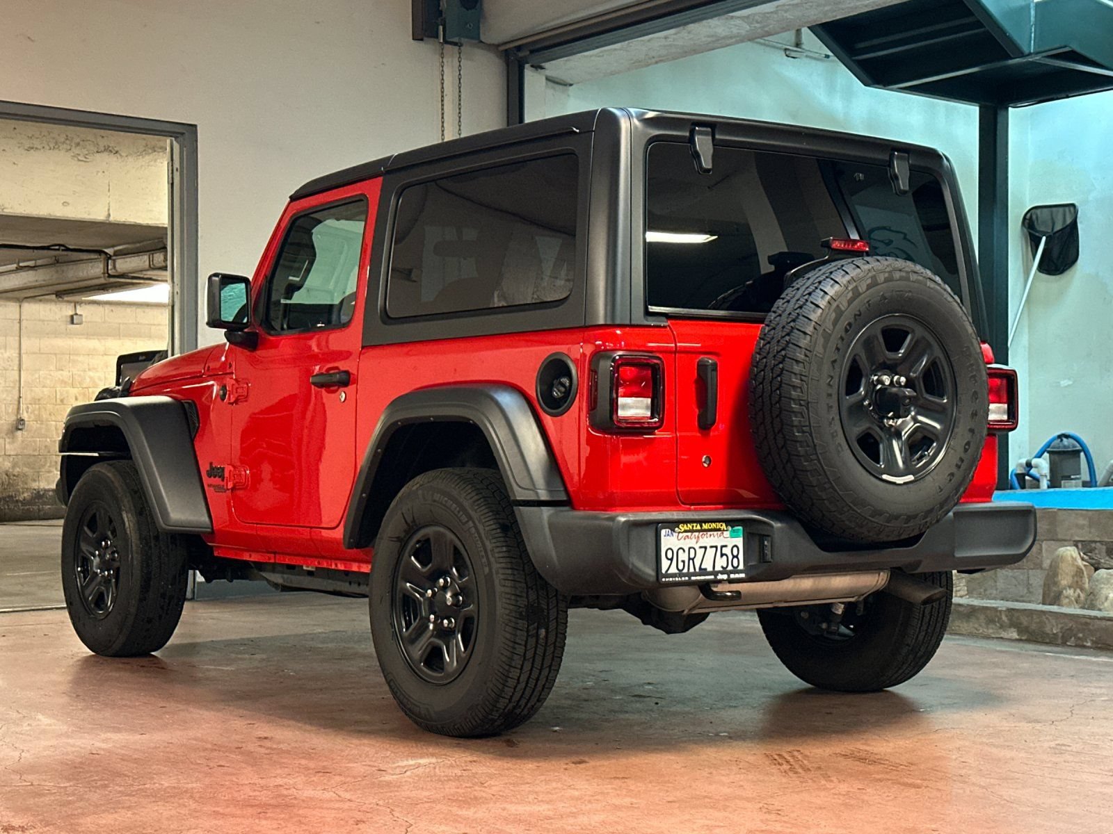 Certified 2021 Jeep Wrangler Sport AWD/4WD image 3