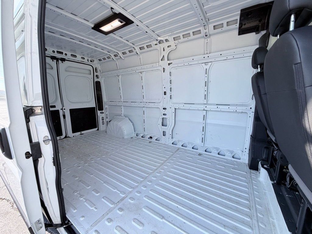 Used 2026 RAM ProMaster 2500 w/ Convenience Group FWD image 12
