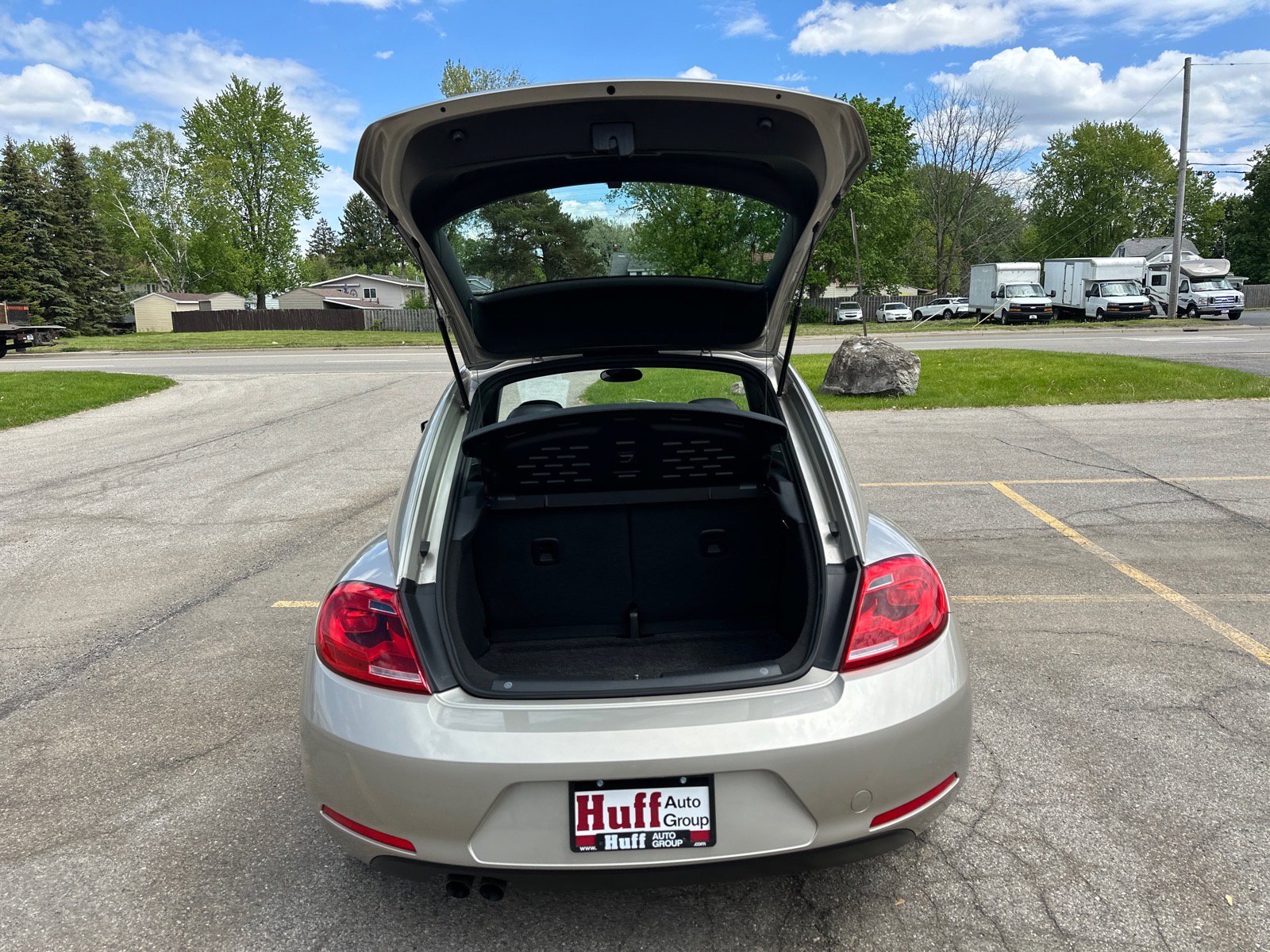 Used 2014 Volkswagen Beetle 1.8T FWD image 11