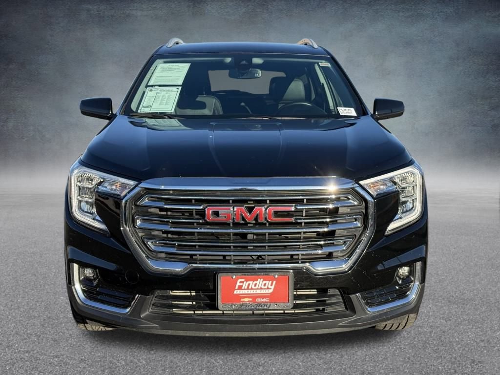 Used 2024 GMC Terrain SLT image 9