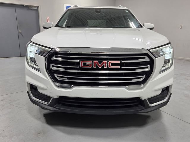 Used 2023 GMC Terrain SLT FWD image 2