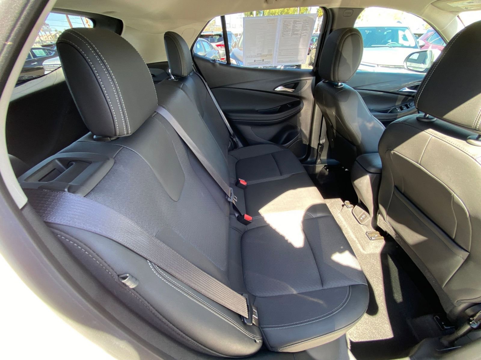 Used 2025 Buick Encore GX Preferred FWD image 38