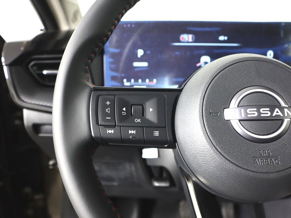 New 2026 Nissan Kicks SR w/ Cold Weather Package image 13