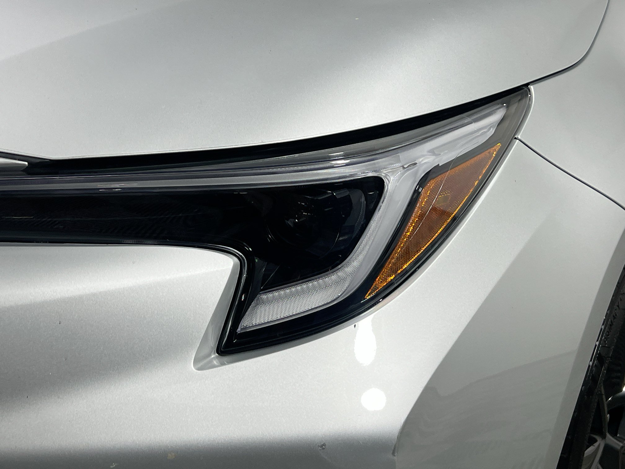 Used 2025 Toyota Corolla SE FWD image 12