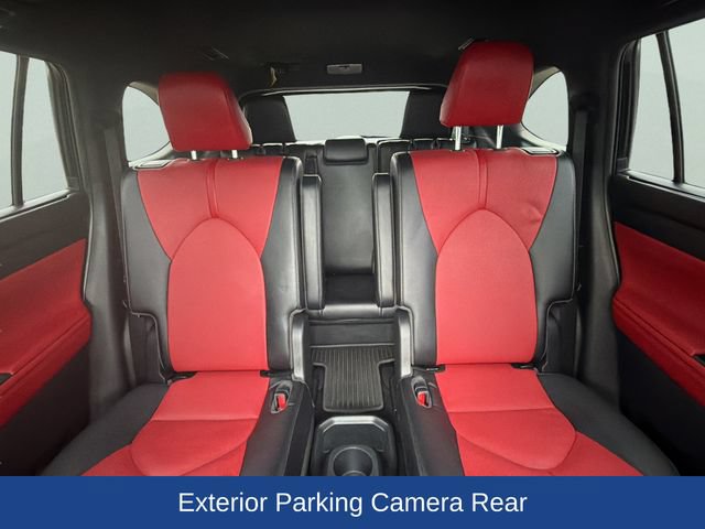 Used 2022 Toyota Highlander XSE AWD/4WD image 18