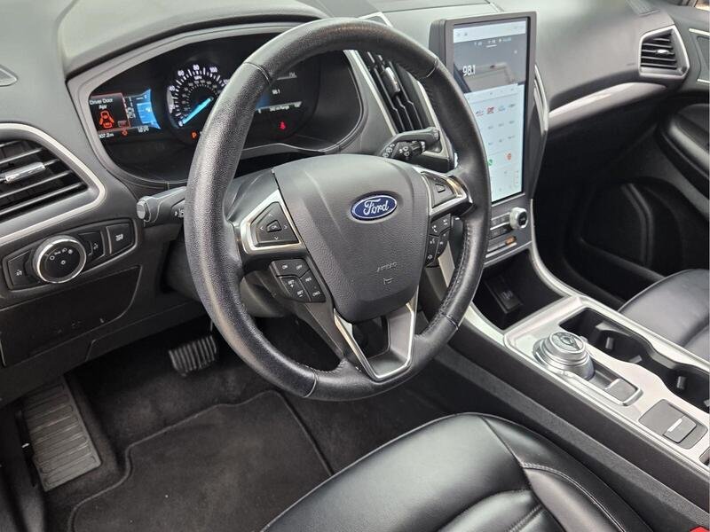 Used 2024 Ford Edge SEL AWD/4WD image 11
