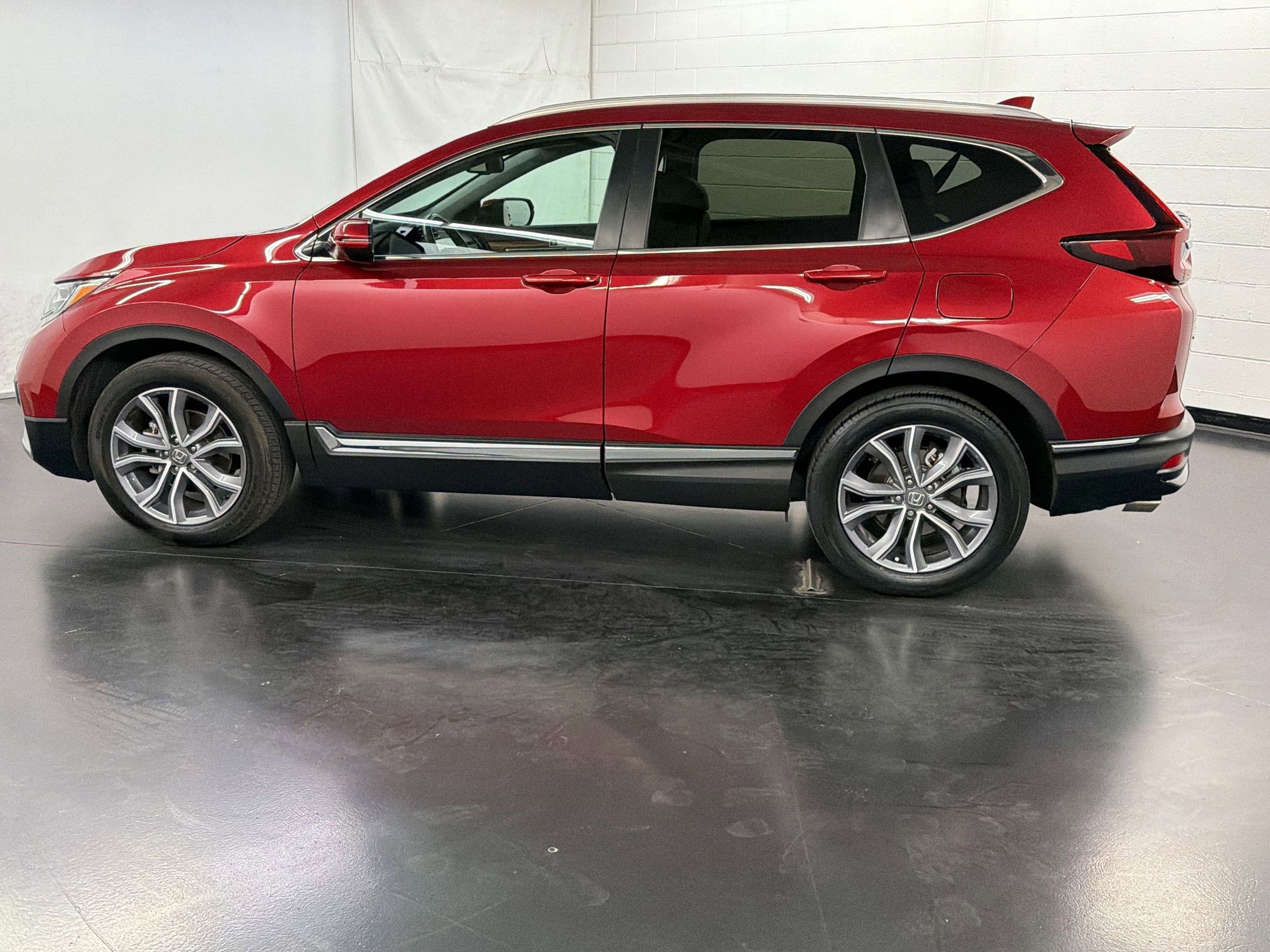 Certified 2020 Honda CR-V Touring image 2