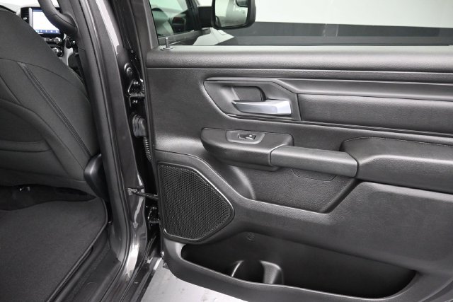New 2027 RAM 1500 Express AWD/4WD image 24