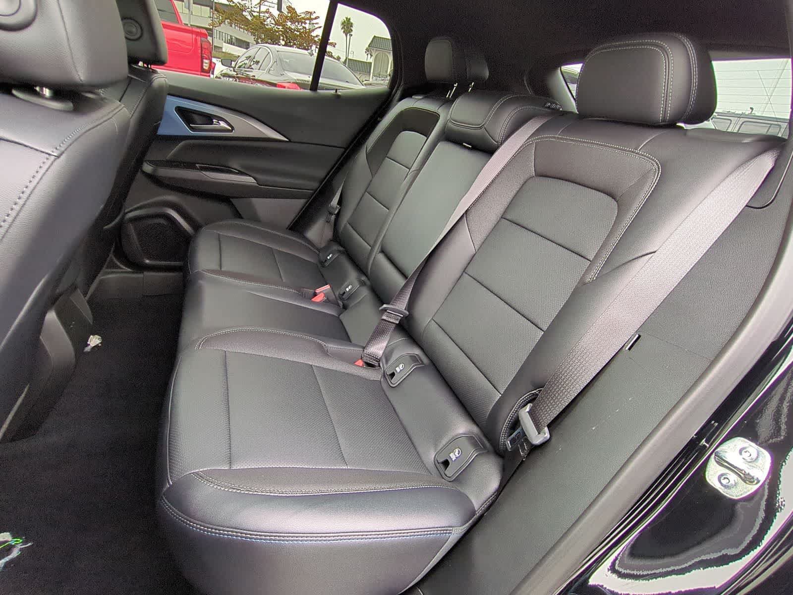 New 2026 Chevrolet Equinox EV LT AWD/4WD image 24