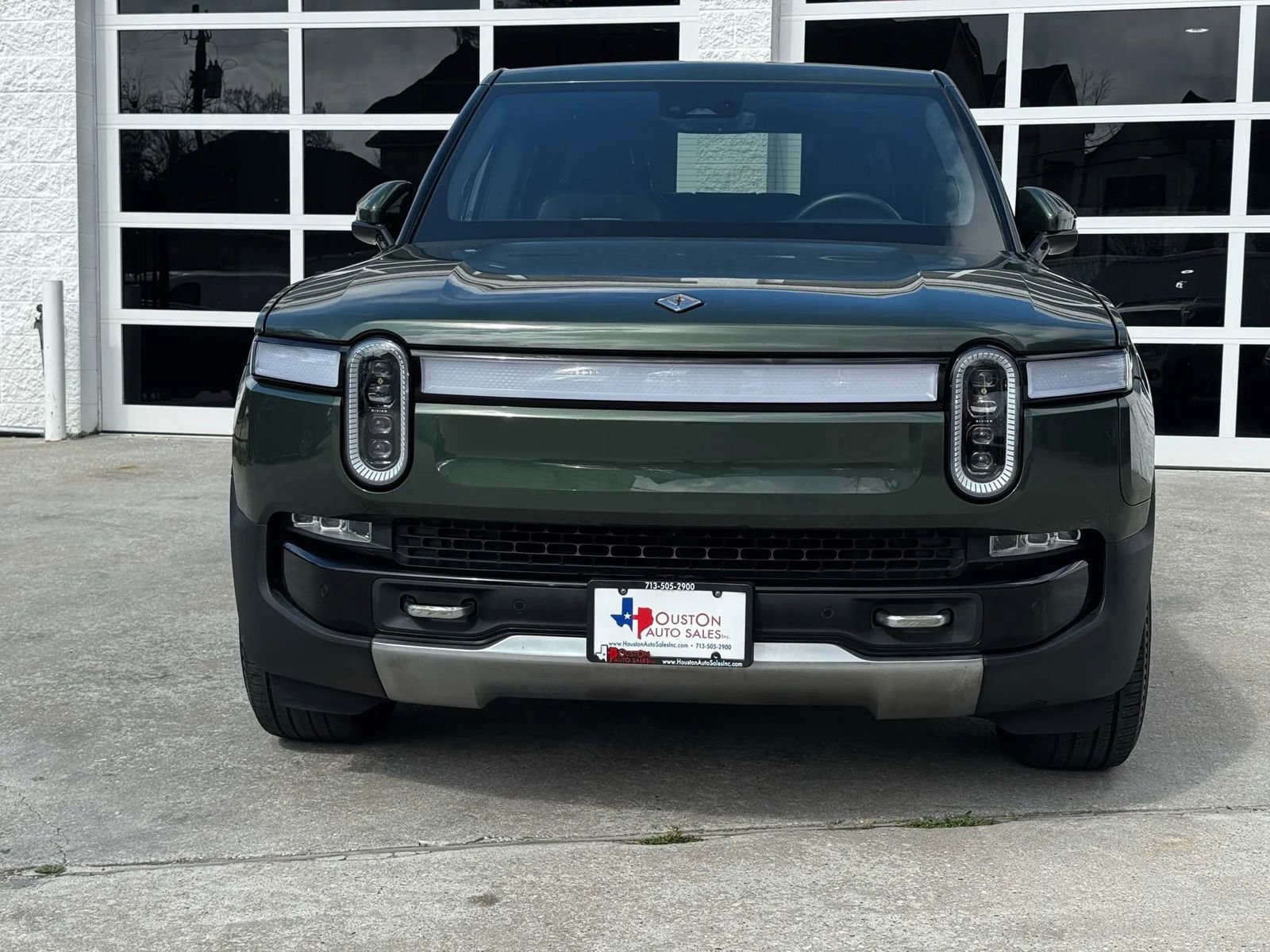 Used 2023 Rivian R1T Adventure image 7