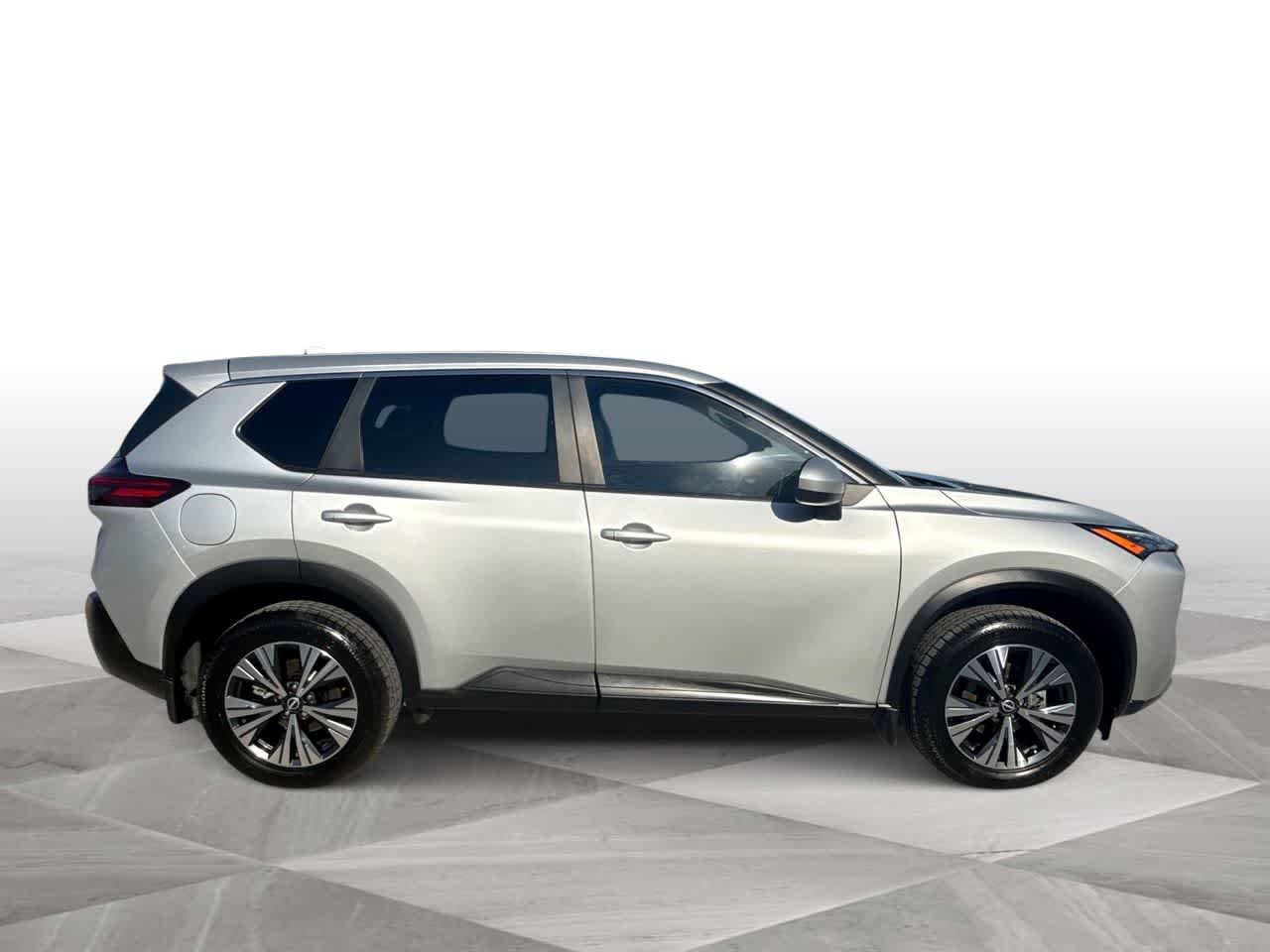 Used 2023 Nissan Rogue SV FWD image 9