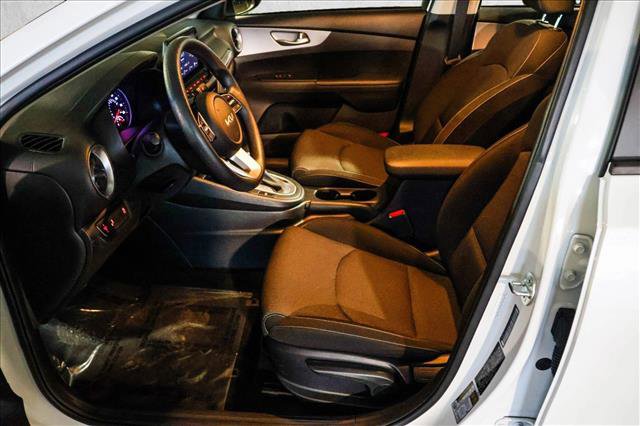 Used 2024 Kia Forte LXS w/ LXS Technology Package image 11