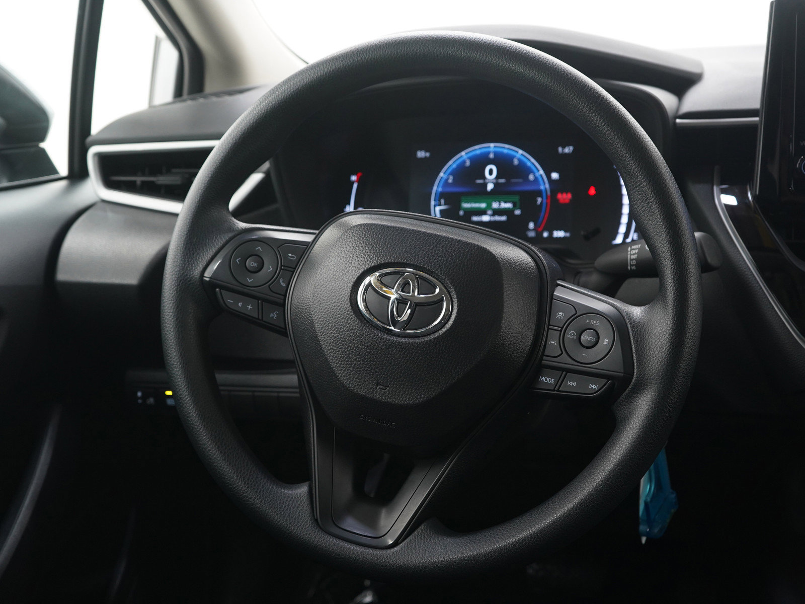 Used 2026 Toyota Corolla LE FWD image 14