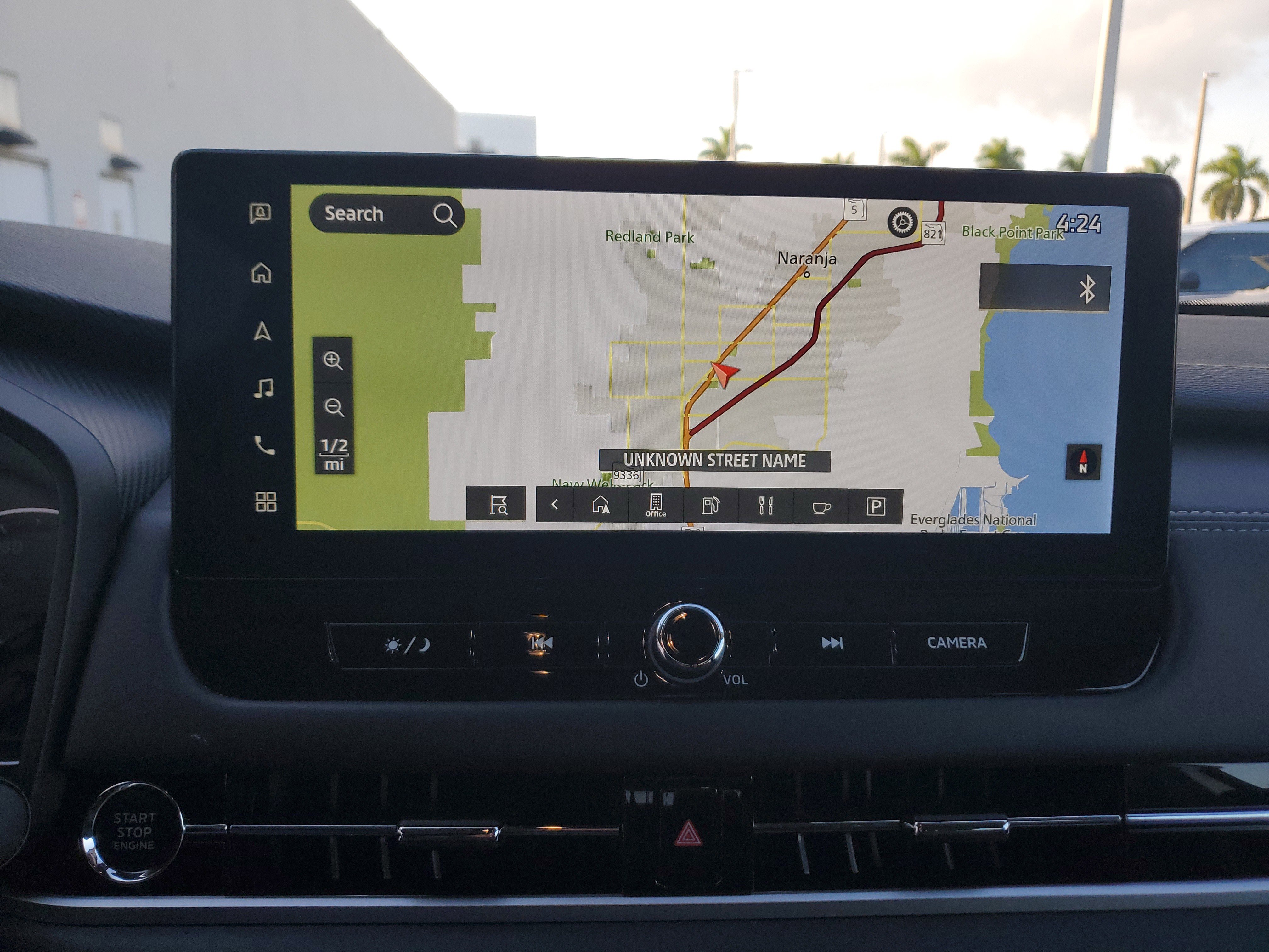 Used 2025 Mitsubishi Outlander SE image 10