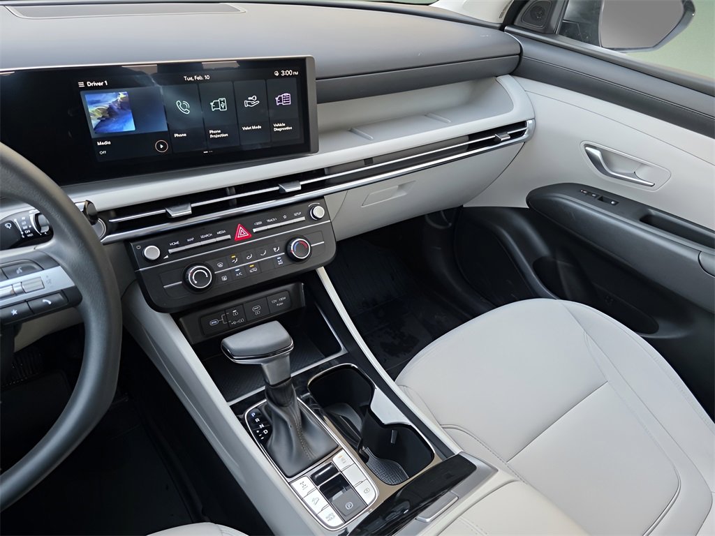 Used 2025 Hyundai Tucson SE image 29