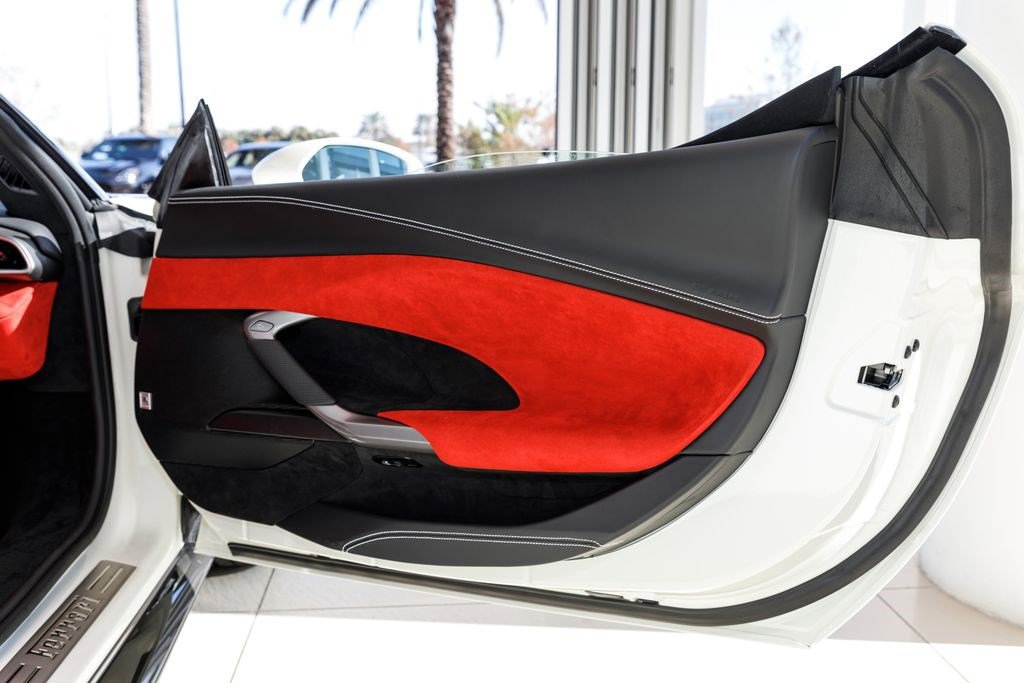 Used 2024 Ferrari 296 GTS RWD image 13