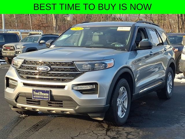 Certified 2022 Ford Explorer XLT w/ Equipment Group 202A image 4