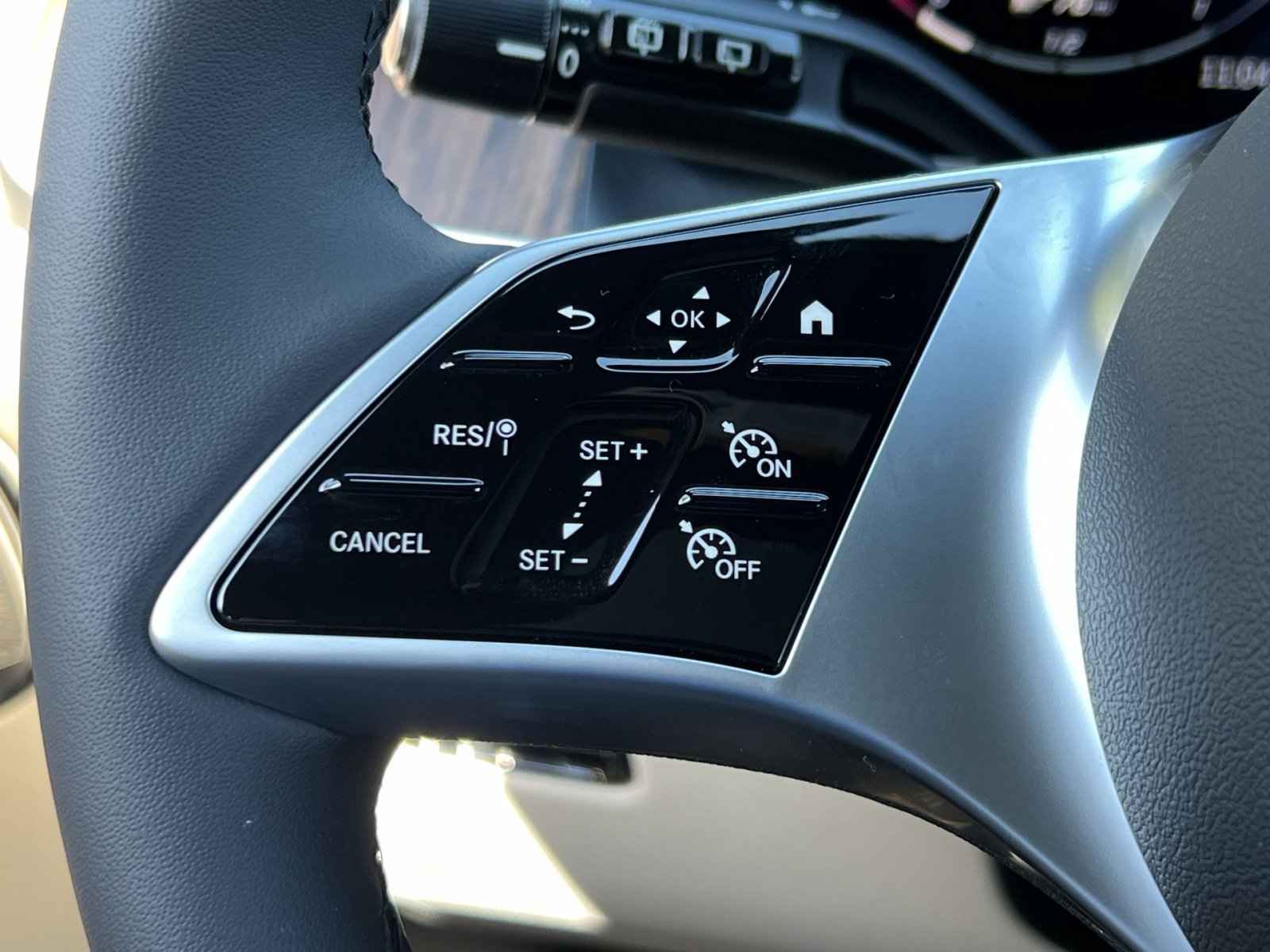 New 2026 Mercedes-Benz GLC 300 4MATIC image 30