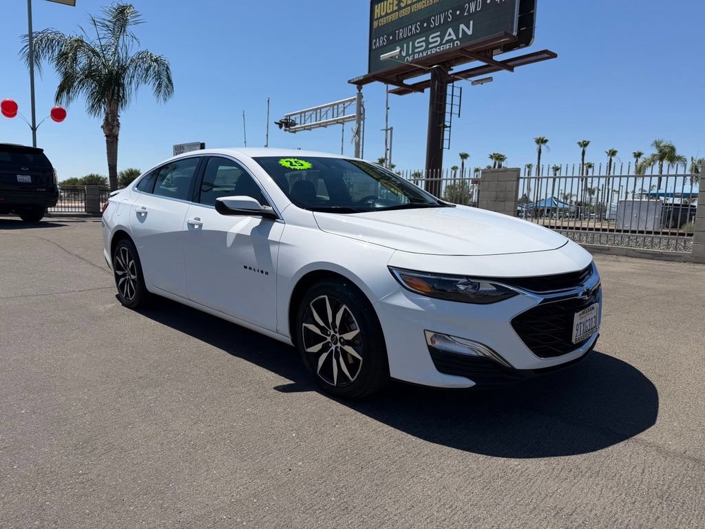 Used 2025 Chevrolet Malibu RS