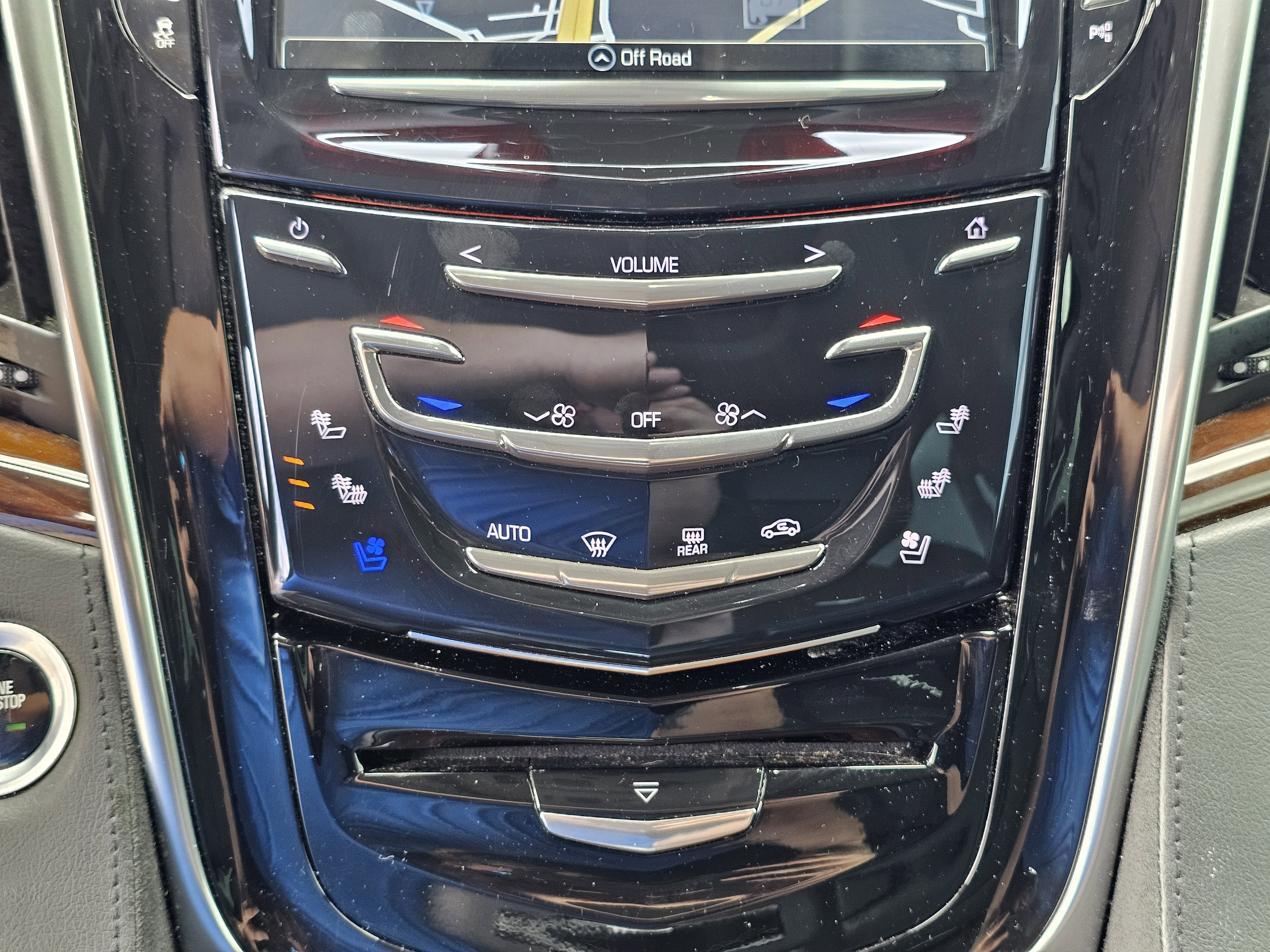 Used 2020 Cadillac Escalade Luxury AWD/4WD image 28