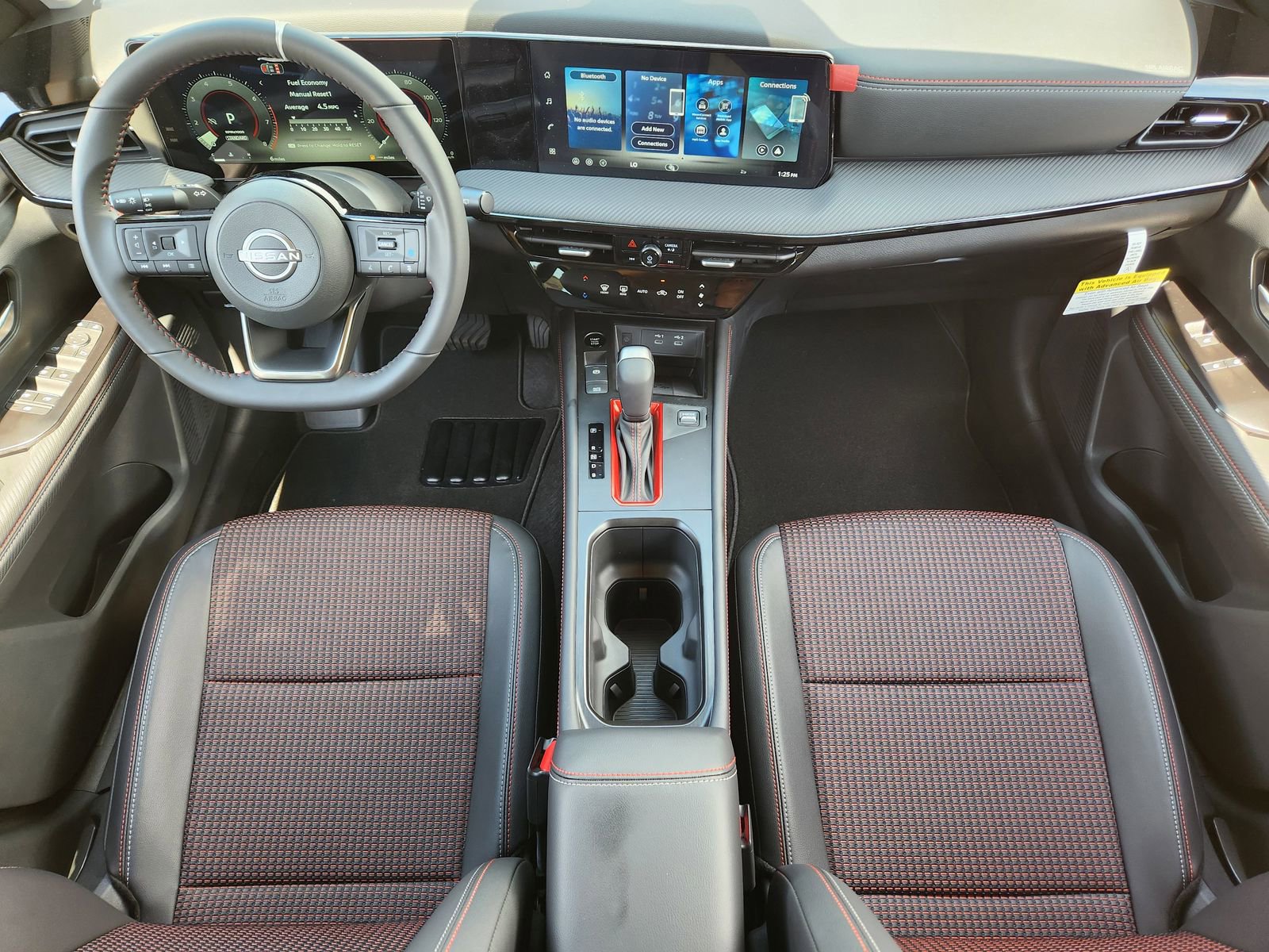 New 2026 Nissan Kicks SR image 22