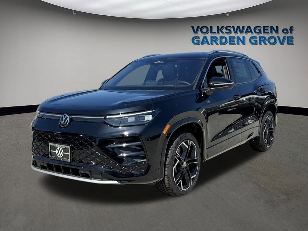 New 2025 Volkswagen Tiguan SEL R-Line image 3