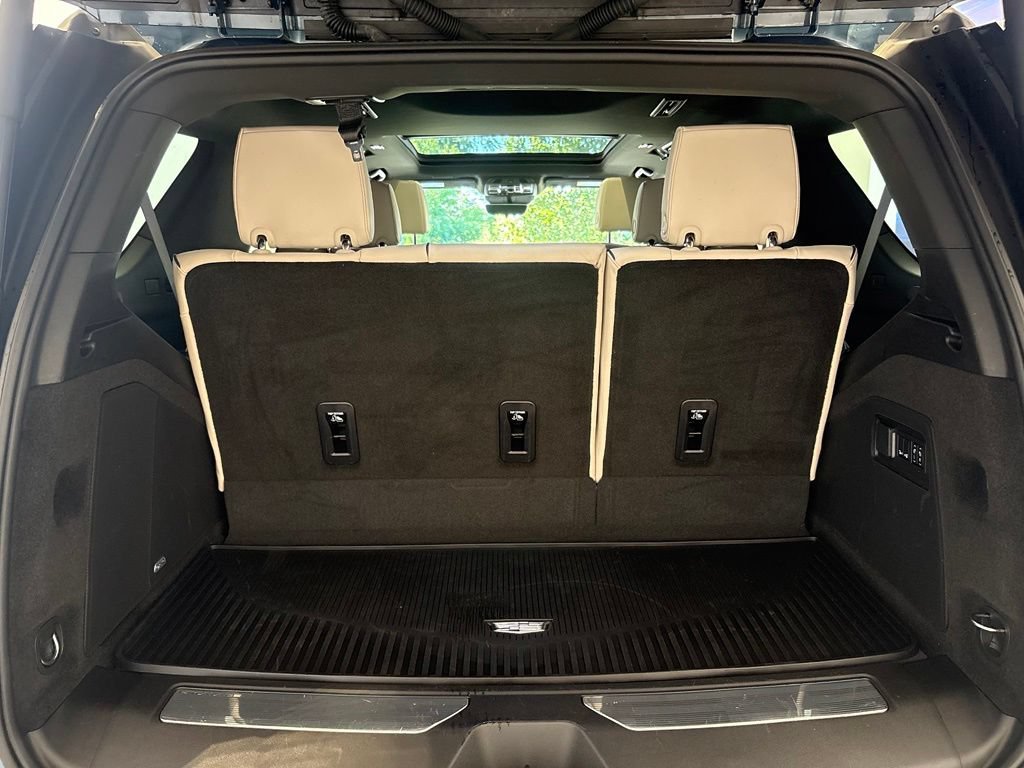 Used 2025 Cadillac Escalade Sport w/ LPO, ONYX Package AWD/4WD image 27