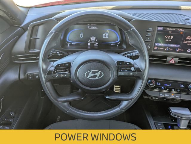 Used 2025 Hyundai Elantra Sport image 17