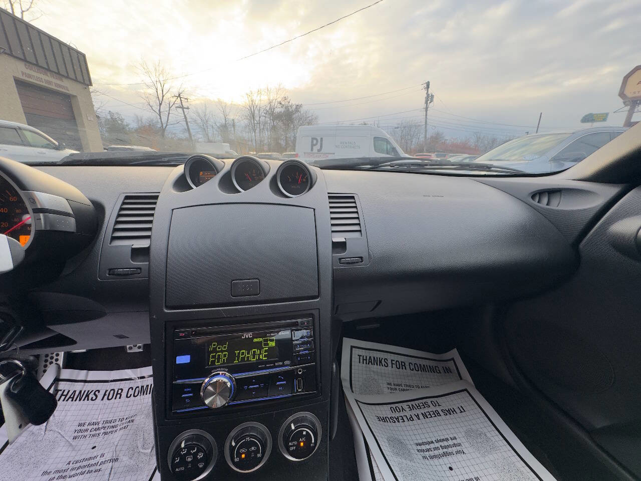 Used 2005 Nissan 350Z Enthusiast image 15