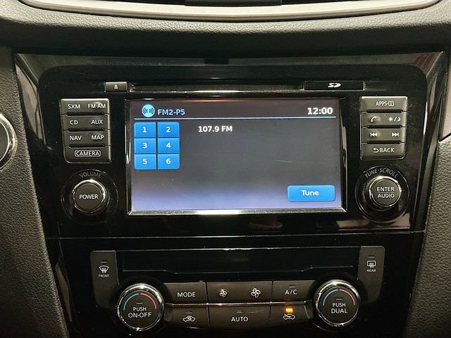 Used 2015 Nissan Rogue SV w/ SV Premium Package image 16