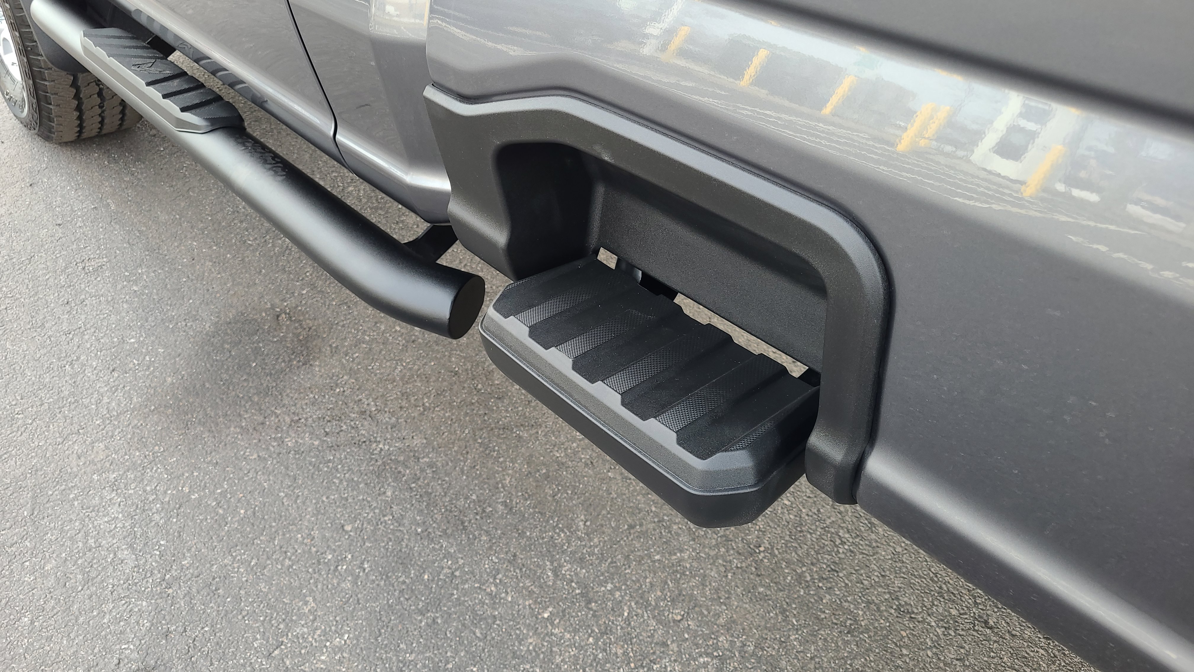 Used 2025 Ford F350 XLT w/ 360-Degree Camera Package image 25