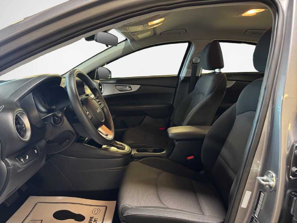 Certified 2024 Kia Forte LXS w/ LXS Technology Package FWD image 12