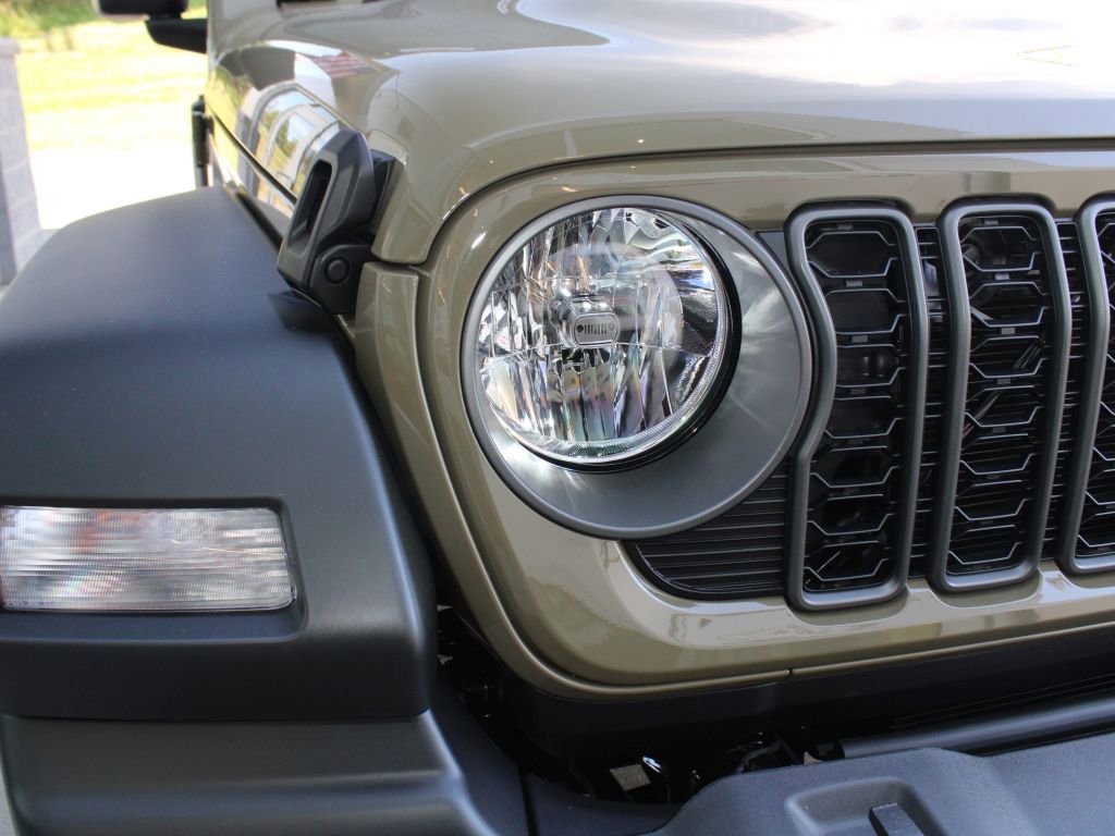 New 2025 Jeep Wrangler Sport S image 37