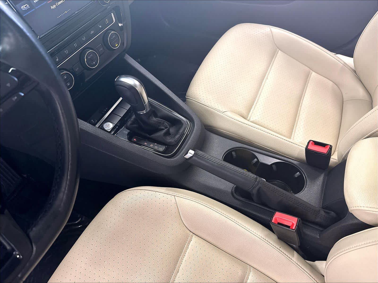 Used 2018 Volkswagen Jetta SEL FWD image 20