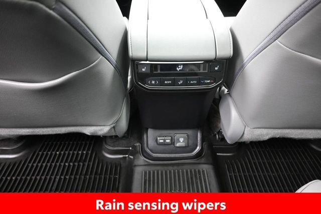 Used 2023 Toyota Highlander Platinum AWD/4WD image 19