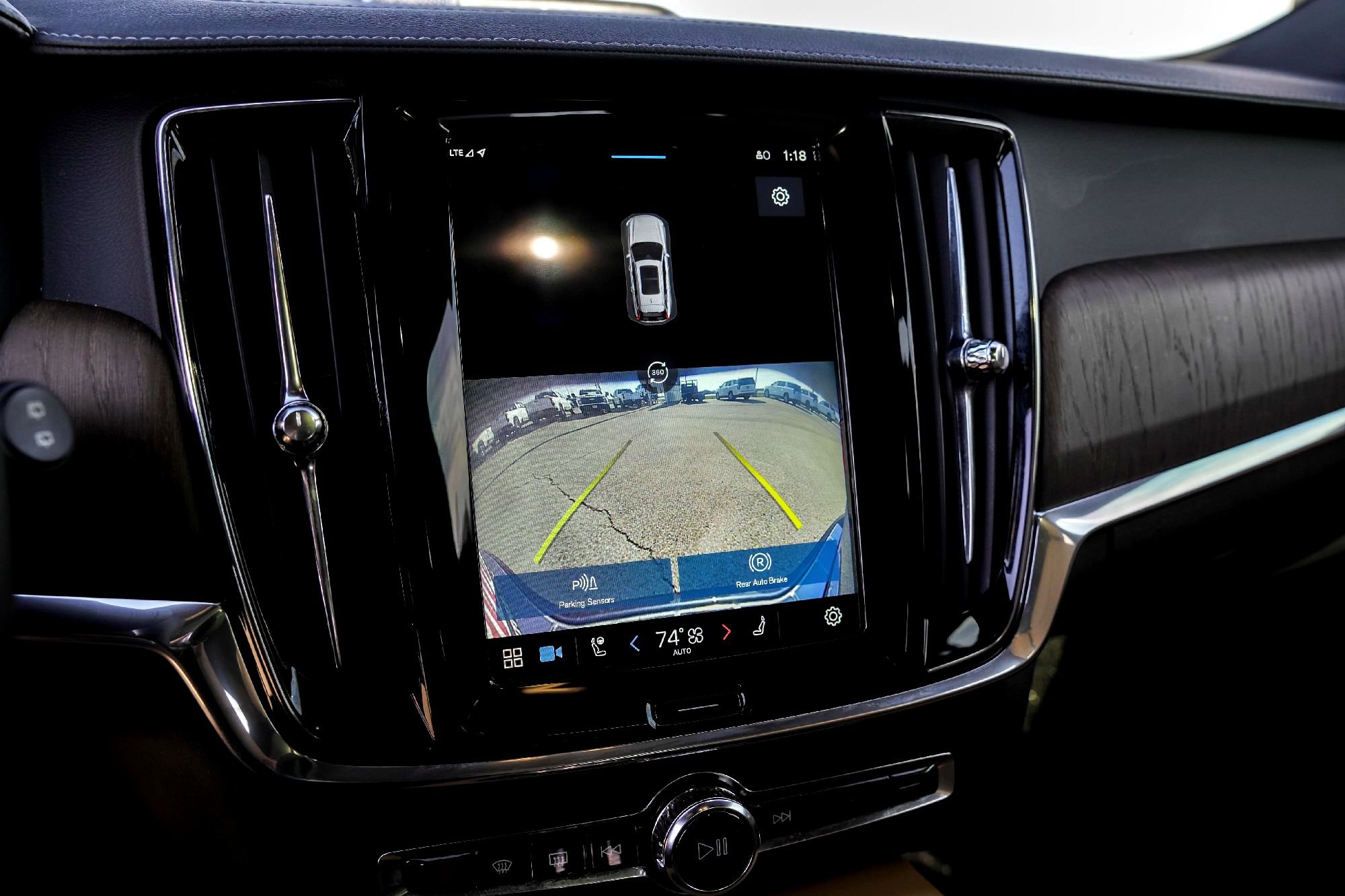 Used 2023 Volvo V90 B6 Cross Country Ultimate image 19