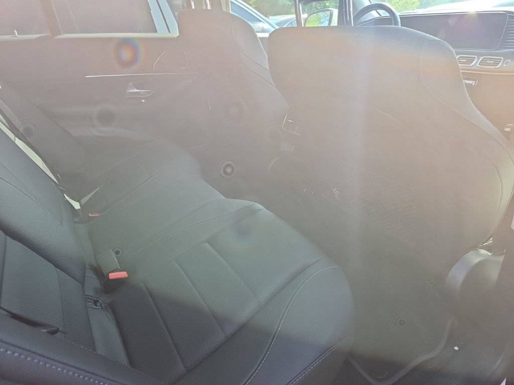 Used 2025 Mercedes-Benz GLE 350 4MATIC image 11